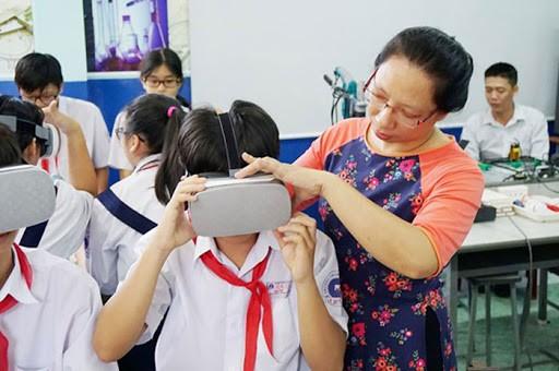 Ứng dụng STEM trong dạy học tiếng Anh là gì và hiệu quả như thế nào? Cùng tìm hiểu về mô hình giáo dục 4.0