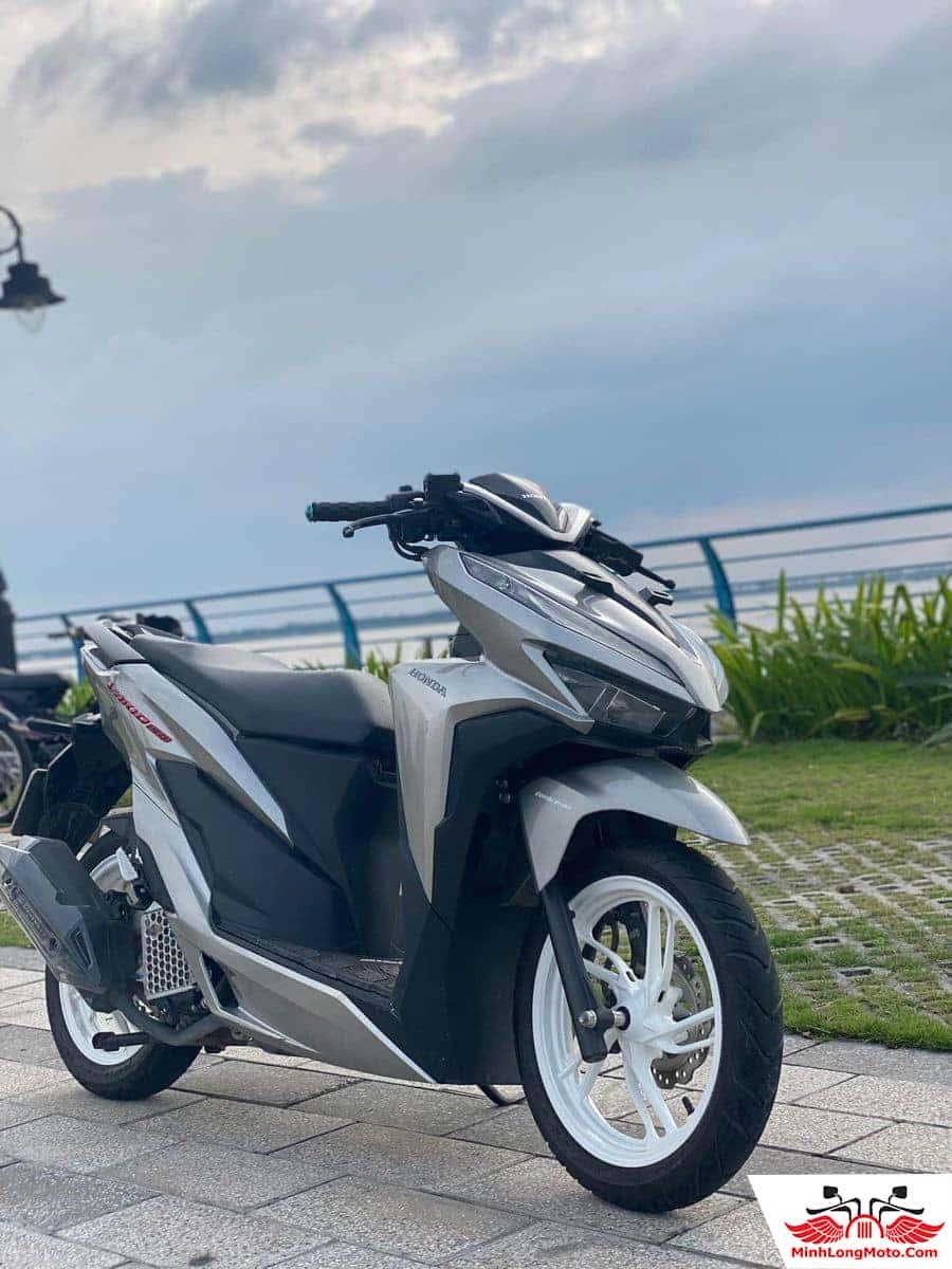 Vario 150 Màu Xám Xi Măng Giá Bao Nhiêu? Khám Phá Chi Tiết