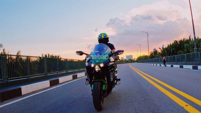 Top 15 mẫu xe côn tay phong cách cổ điển ấn tượng năm 2024