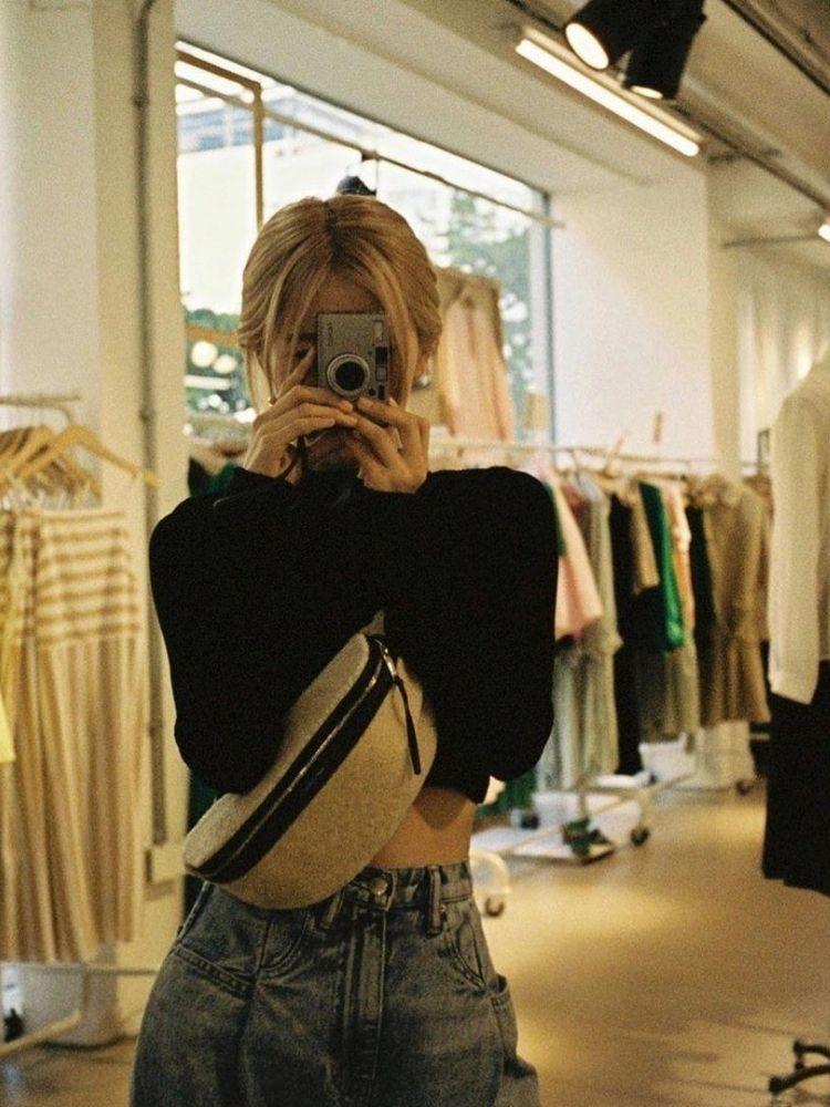 1000+ bức ảnh chụp eo trước gương thon thả, quyến rũ