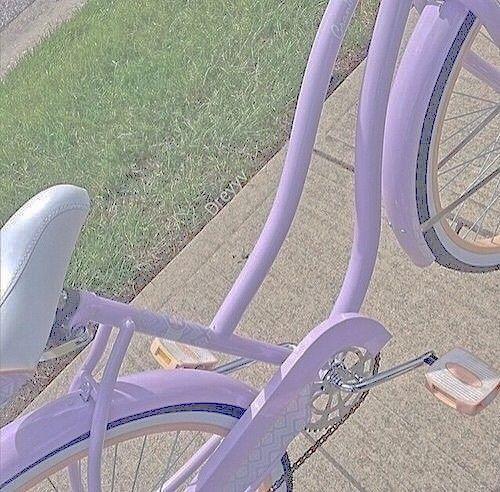 Ảnh tím đẹp nhất với vibe pastel và ánh sáng cực chill