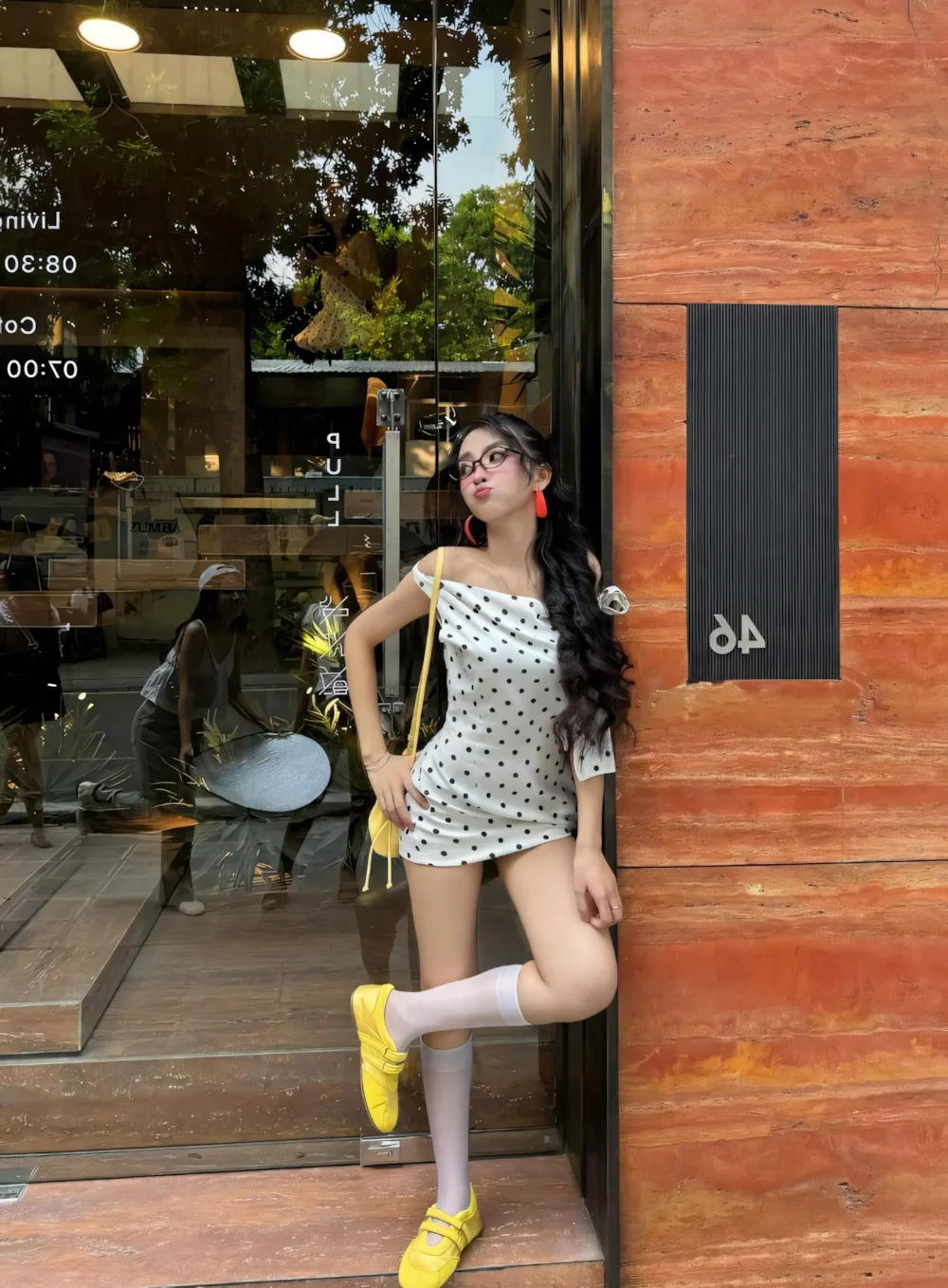 53+ Ảnh Gái Xinh Mặc Váy Ngắn, Váy (Xếp Ly) Siêu Ngắn