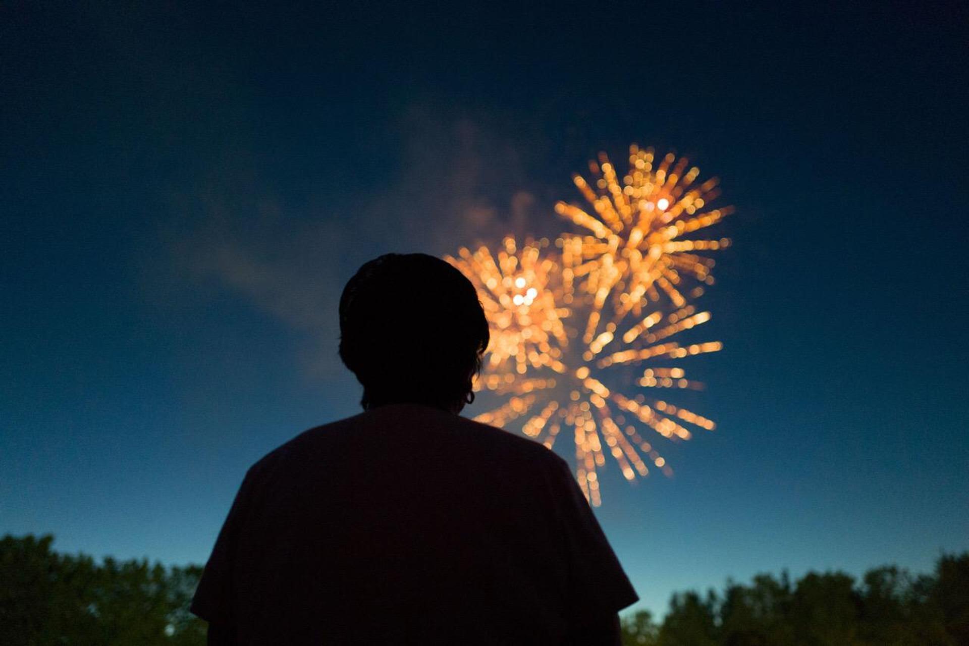 Hướng dẫn chụp ảnh với pháo hoa đẹp bằng điện thoại, máy ảnh